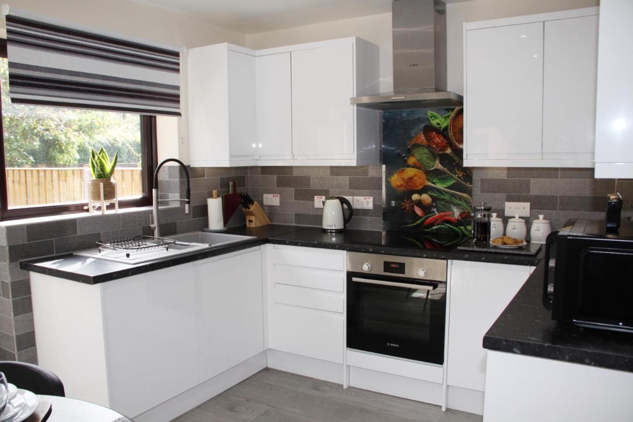 City Centre Town House With Riverside Views And Free Parking 1Bak York Buitenkant foto