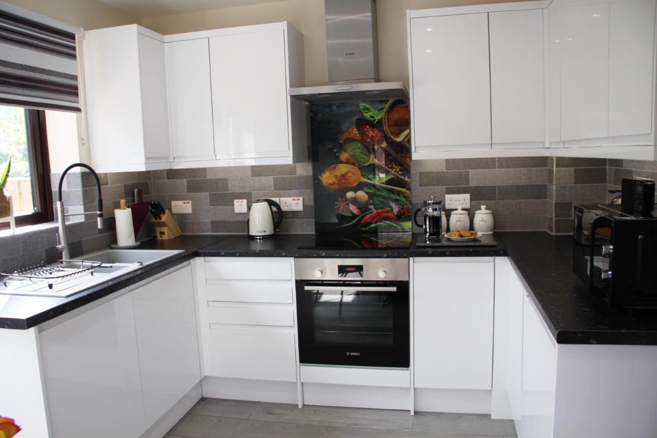 City Centre Town House With Riverside Views And Free Parking 1Bak York Buitenkant foto