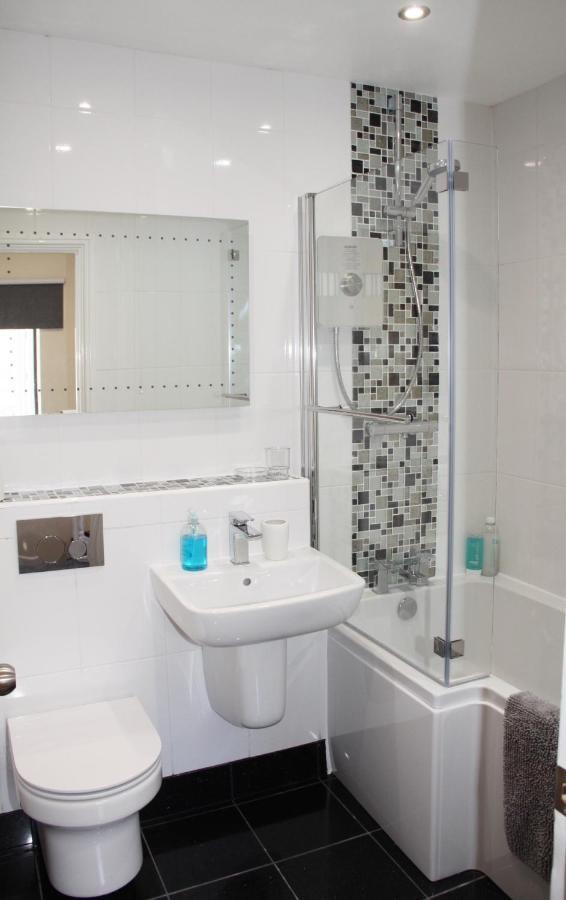 City Centre Town House With Riverside Views And Free Parking 1Bak York Buitenkant foto