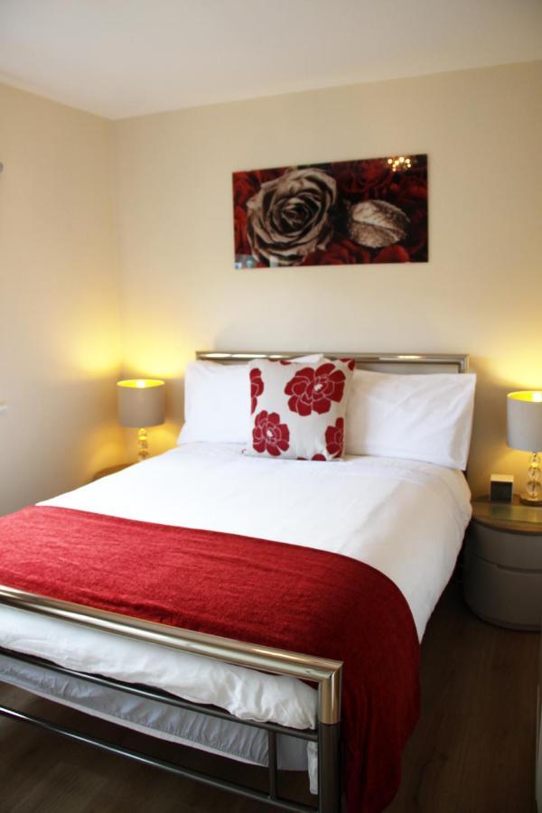 City Centre Town House With Riverside Views And Free Parking 1Bak York Buitenkant foto